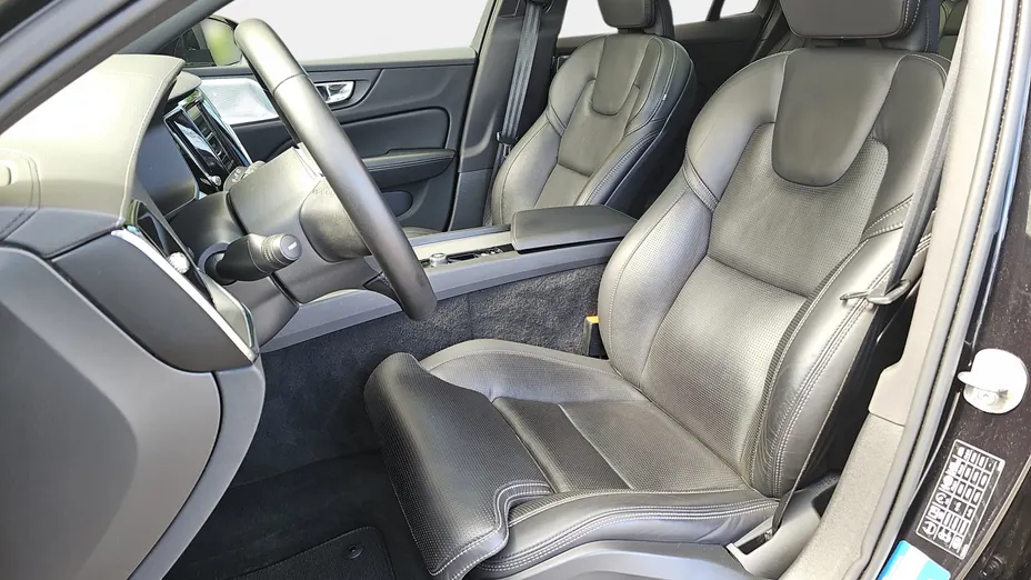 VOLVO V60 V60 B6 B AWD R-Design aut