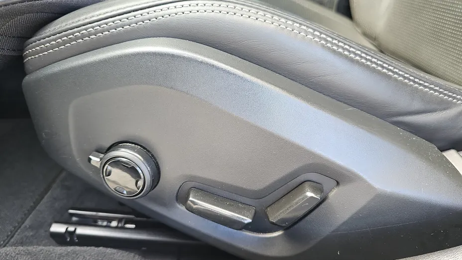 VOLVO V60 V60 B6 B AWD R-Design aut