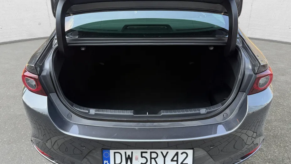 MAZDA 3 3 2.0 mHEV Kanjo