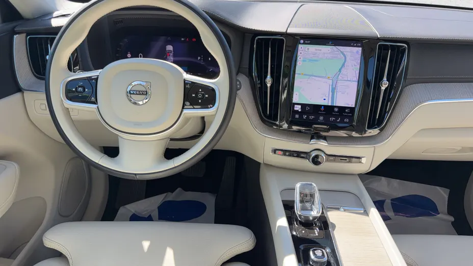 VOLVO XC60 XC60 B5 B AWD Plus Bright aut