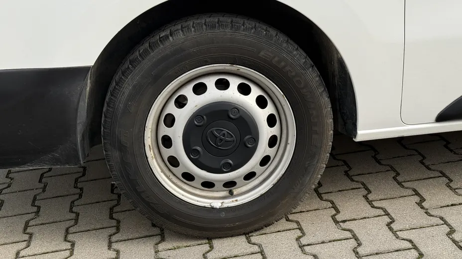 TOYOTA Proace Proace Kombi 2.0 D-4D Long 2,8t