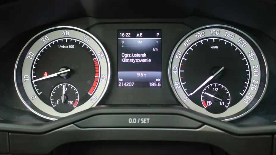 SKODA Superb Superb 2.0 TSI 4x4 Style DSG