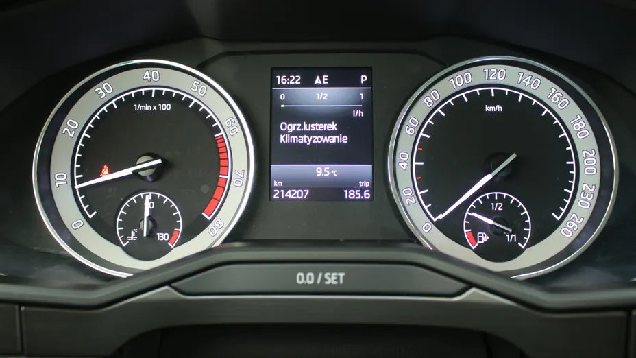 SKODA Superb Superb 2.0 TSI 4x4 Style DSG