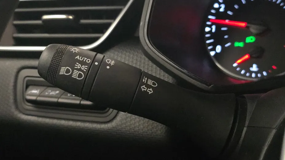 RENAULT Clio Clio 1.0 TCe Equilibre