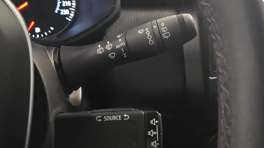 RENAULT Clio Clio 1.0 TCe Equilibre