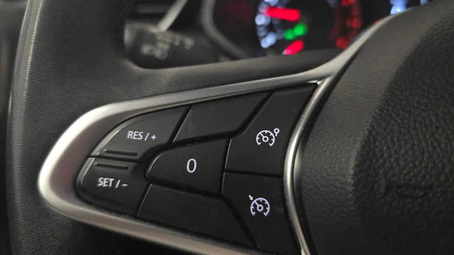 RENAULT Clio Clio 1.0 TCe Equilibre