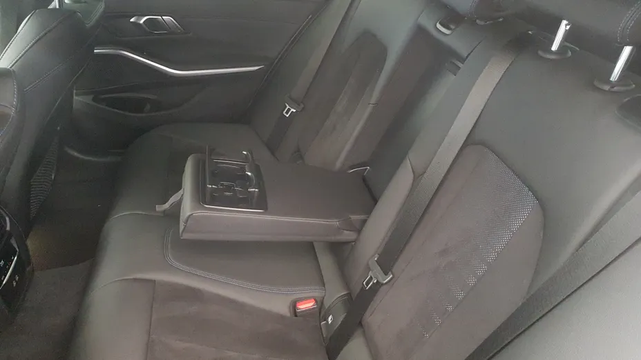BMW Seria 3 320d xDrive mHEV M Sport aut