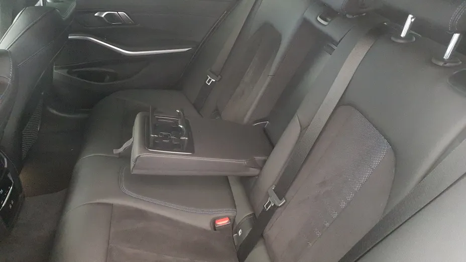 BMW Seria 3 320d xDrive mHEV M Sport aut
