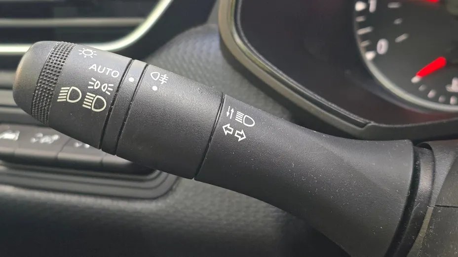 RENAULT Clio Clio 1.0 TCe Equilibre