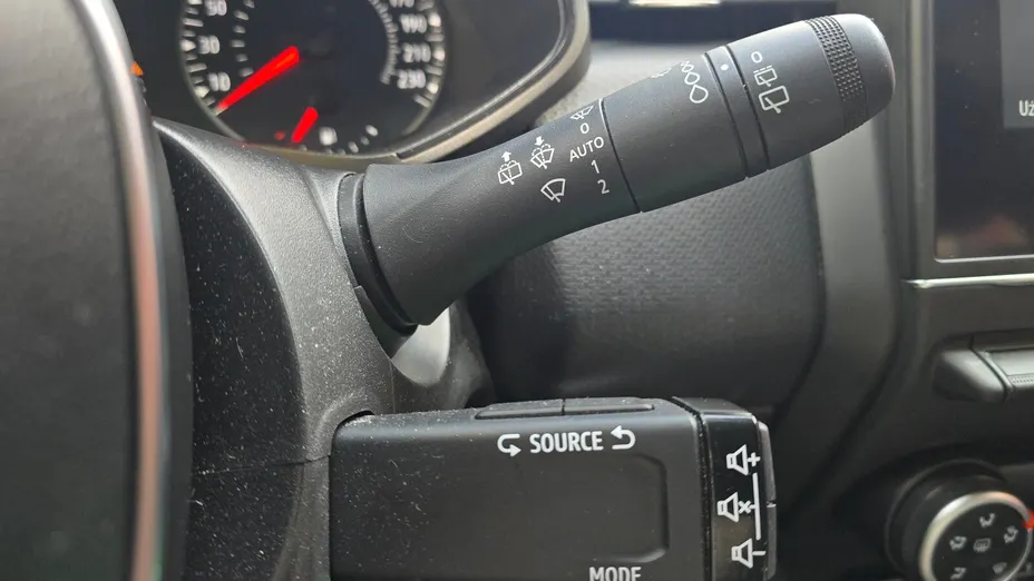 RENAULT Clio Clio 1.0 TCe Equilibre