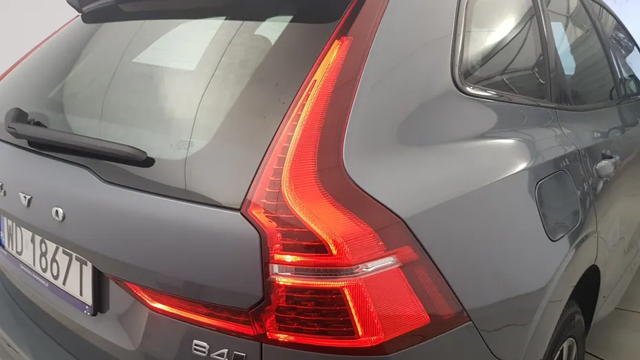 VOLVO XC60 XC60 B4 D AWD Plus Dark aut