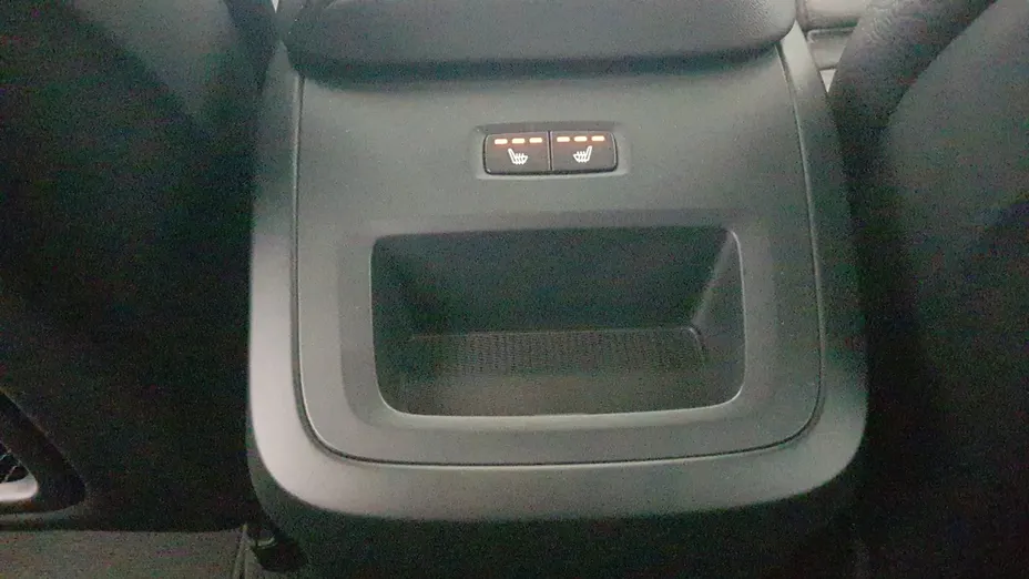 VOLVO XC60 XC60 B4 D AWD Plus Dark aut