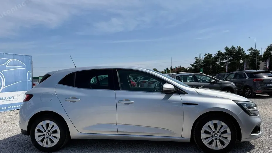 RENAULT Megane -