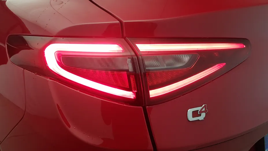 ALFA ROMEO Stelvio Stelvio 2.0 Turbo Veloce Q4 aut