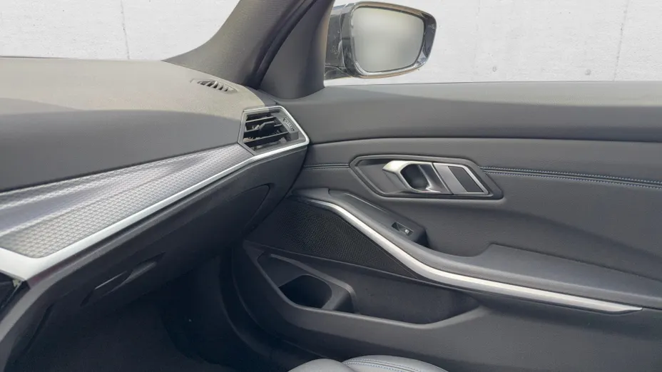 BMW Seria 3 318d mHEV M Sport aut