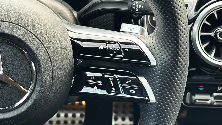 MERCEDES-BENZ A Klasa A 200 7G-DCT