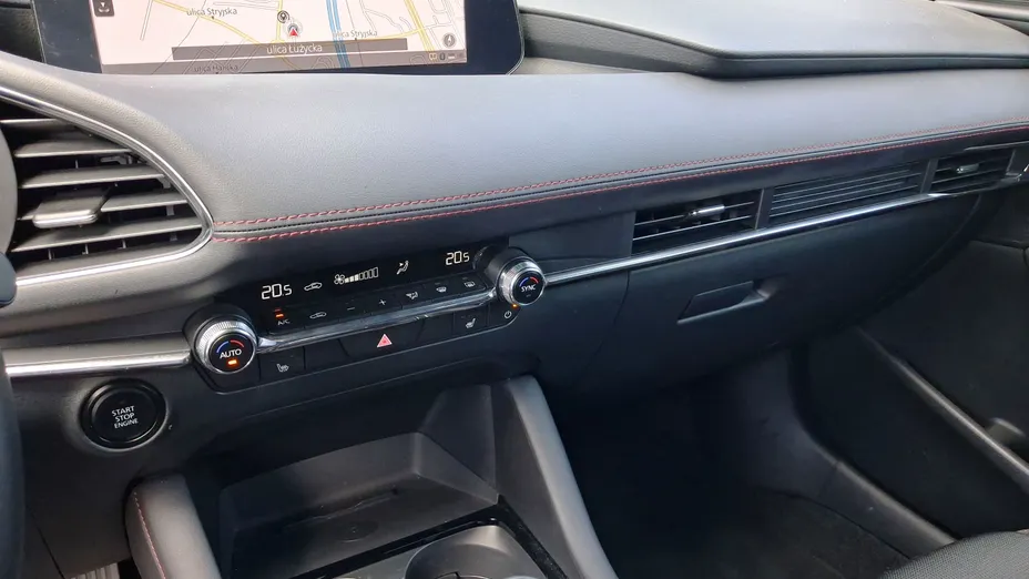 MAZDA 3 3 2.0 mHEV Homura