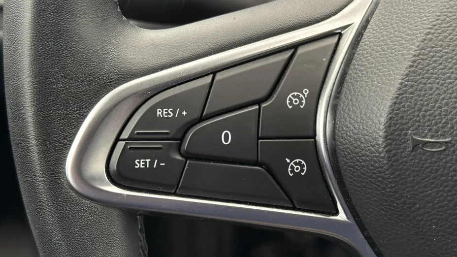 RENAULT Clio Clio 1.0 TCe Equilibre