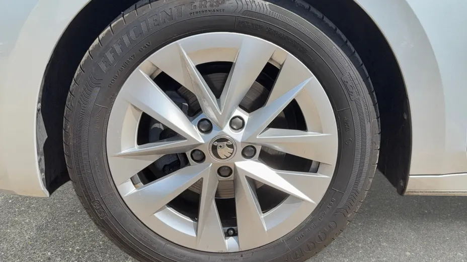 SKODA Octavia Octavia 1.5 TSI e-Tec Ambition DSG