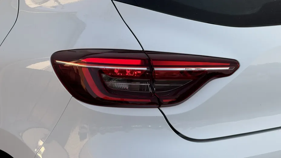 RENAULT Clio Clio 1.0 TCe Equilibre