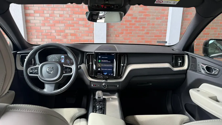 VOLVO XC60 XC60 T8 AWD Plug-In Hybrid Inscription aut