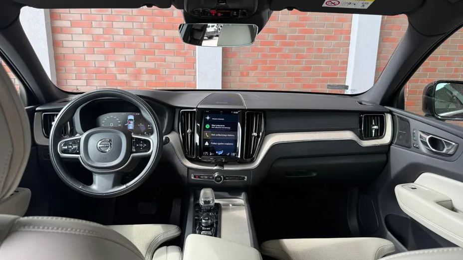 VOLVO XC60 XC60 T8 AWD Plug-In Hybrid Inscription aut