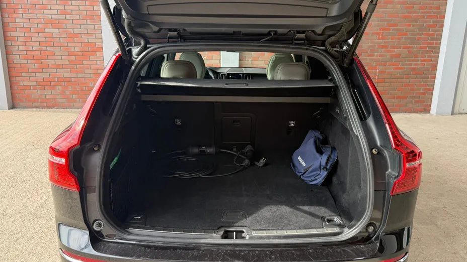 VOLVO XC60 XC60 T8 AWD Plug-In Hybrid Inscription aut