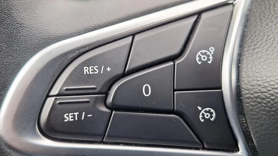 RENAULT Clio Clio 1.0 TCe Equilibre