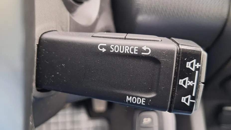 RENAULT Clio Clio 1.0 TCe Equilibre