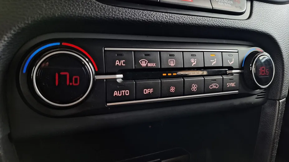KIA Cee'd Ceed 1.5 T-GDI M DCT