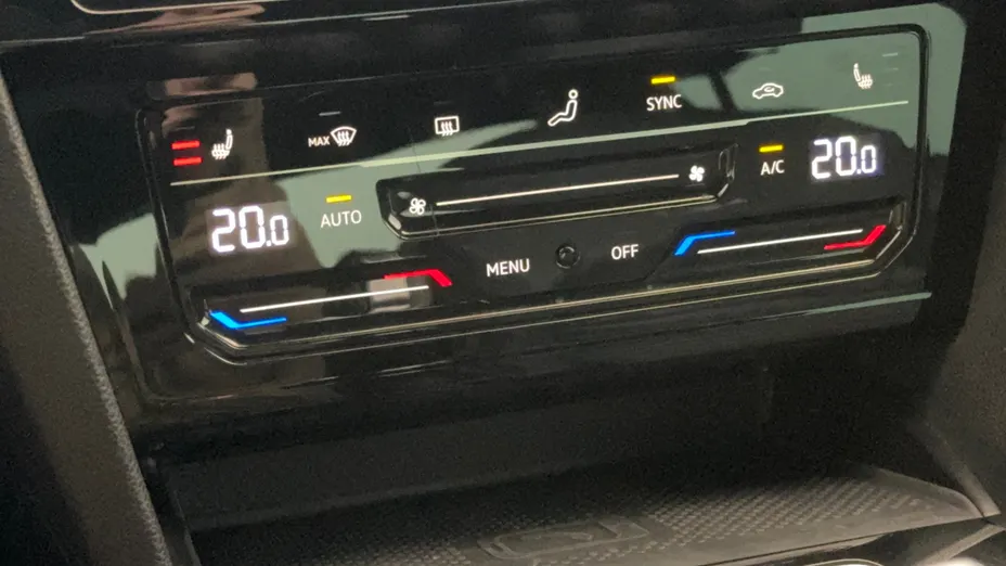 VOLKSWAGEN Passat Passat 2.0 TSI Elegance DSG