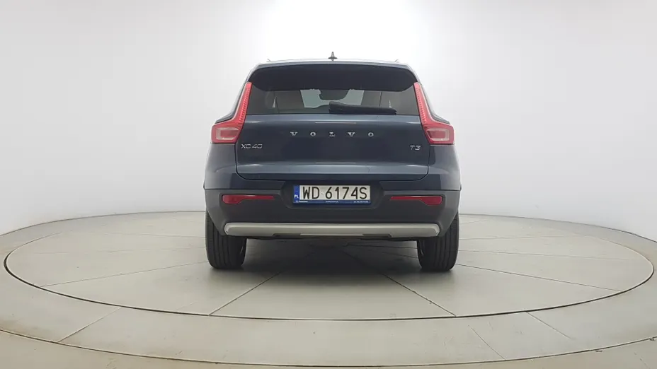 VOLVO XC40 XC40 T3 Momentum Pro aut