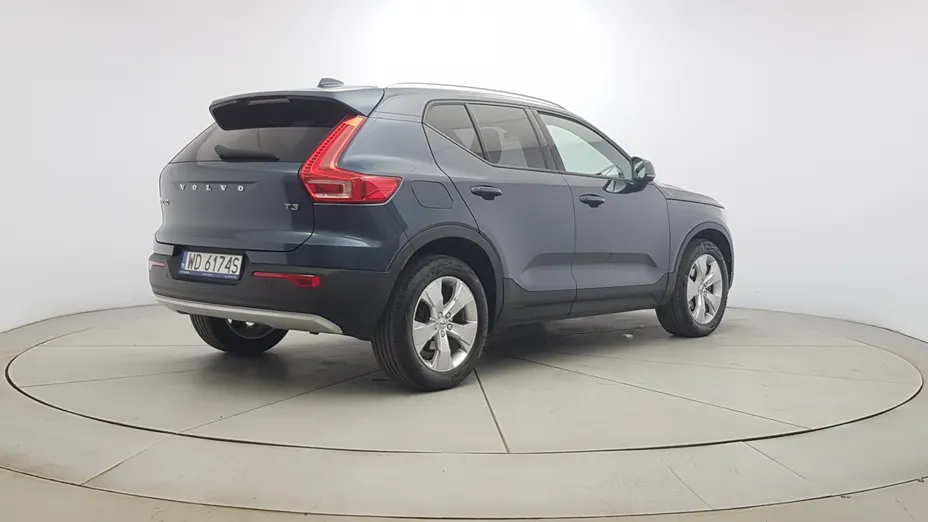 VOLVO XC40 XC40 T3 Momentum Pro aut
