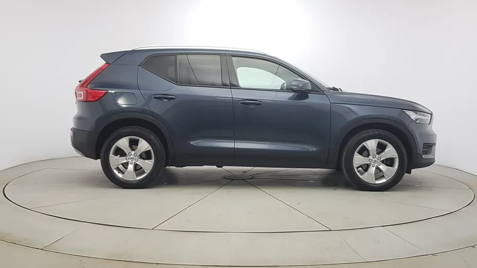 VOLVO XC40 XC40 T3 Momentum Pro aut