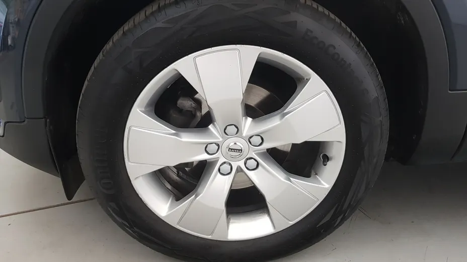 VOLVO XC40 XC40 T3 Momentum Pro aut