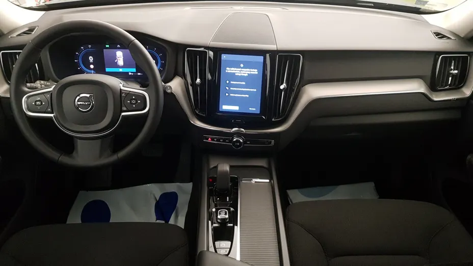 VOLVO XC60 XC60 B4 D AWD Momentum Pro aut