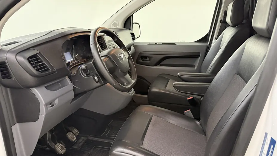 TOYOTA Proace Proace 2.0 D-4D Long 3,1t Active