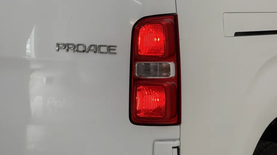 TOYOTA Proace Proace 2.0 D-4D Long 3,1t Active