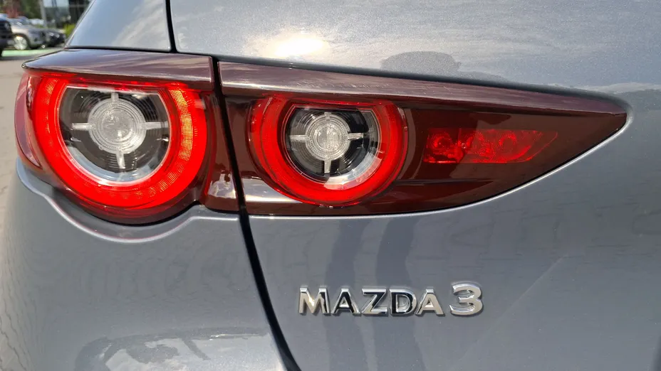 MAZDA 3 3 2.0 mHEV Homura