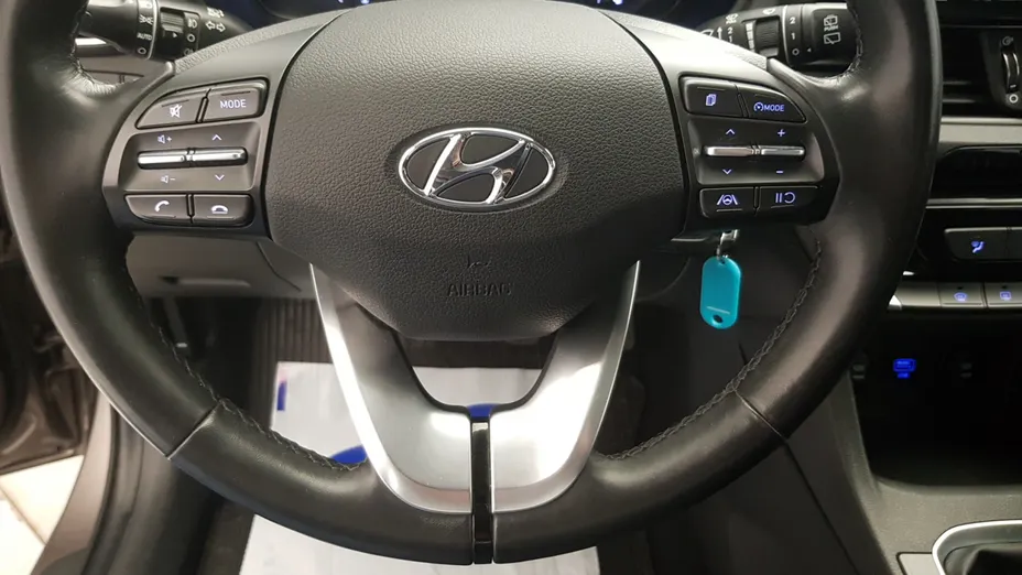 HYUNDAI i30 i30 1.6 D Classic +