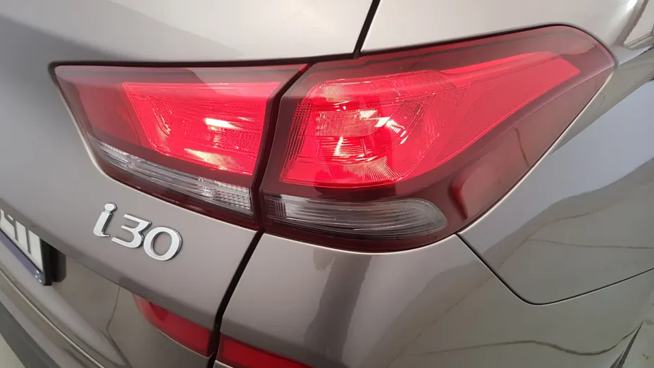 HYUNDAI i30 i30 1.6 D Classic +