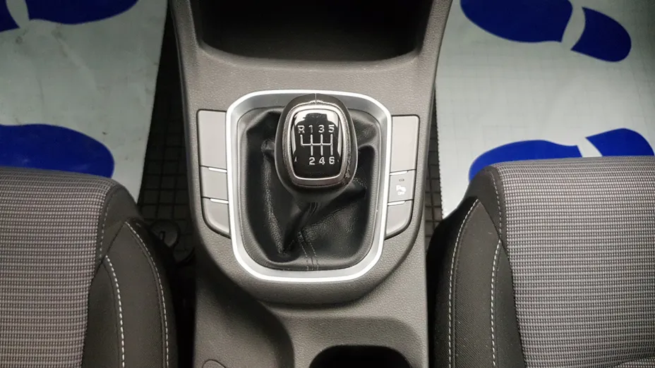 HYUNDAI i30 i30 1.6 D Classic +