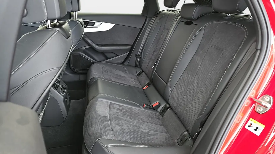 AUDI A4 A4 45 TFSI mHEV Quattro S Line S tronic