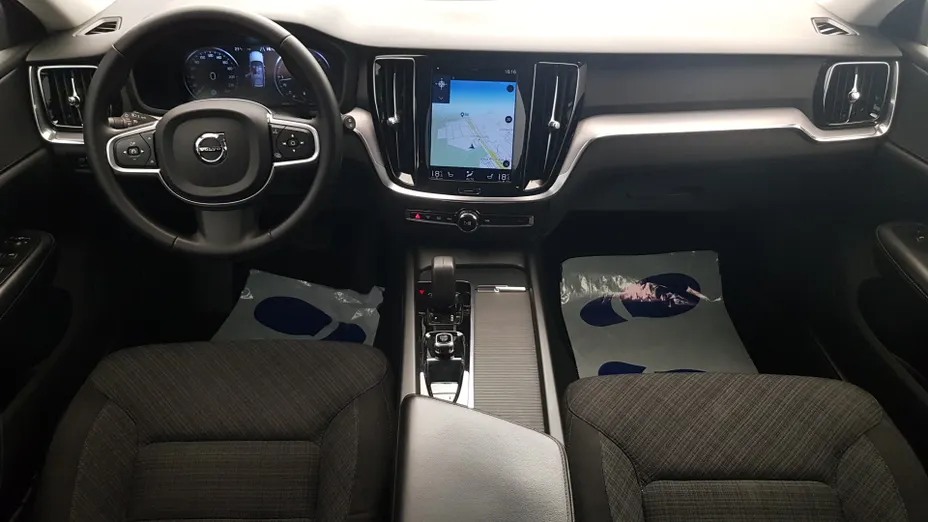VOLVO V60 V60 B4 D Momentum Pro aut