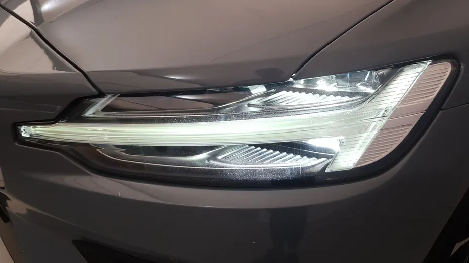 VOLVO V60 V60 B4 D Momentum Pro aut