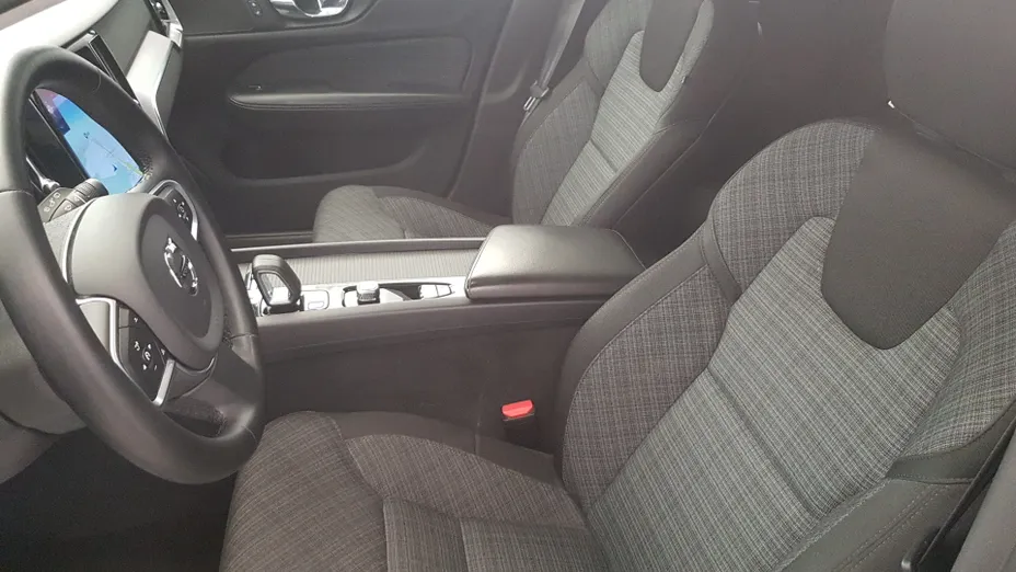 VOLVO V60 V60 B4 D Momentum Pro aut