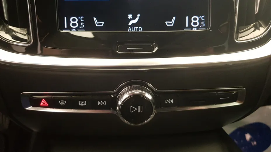 VOLVO V60 V60 B4 D Momentum Pro aut