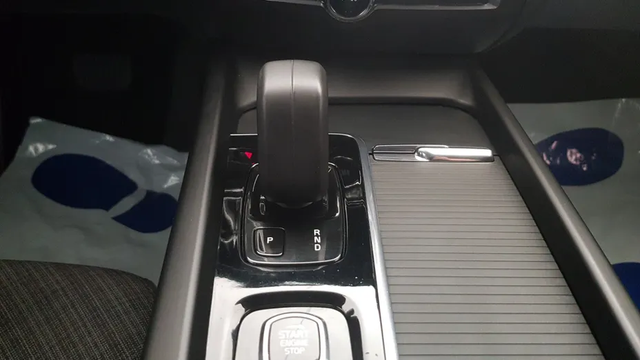 VOLVO V60 V60 B4 D Momentum Pro aut