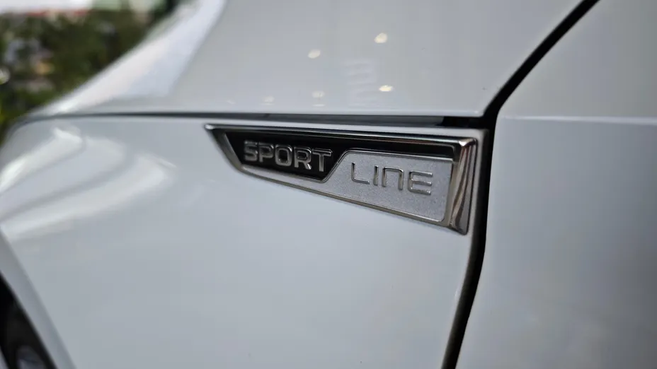 SKODA Superb Superb 2.0 TDI SCR 4x4 Sportline DSG