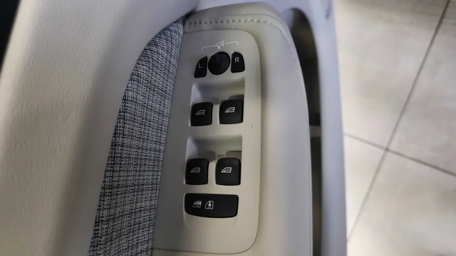 VOLVO XC60 XC60 B4 D AWD Core aut